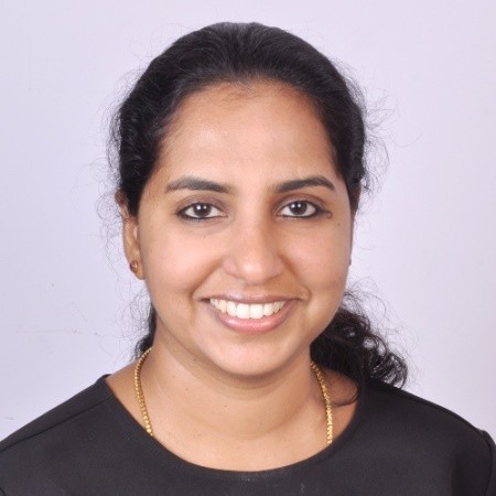 Divya Menon Headshot